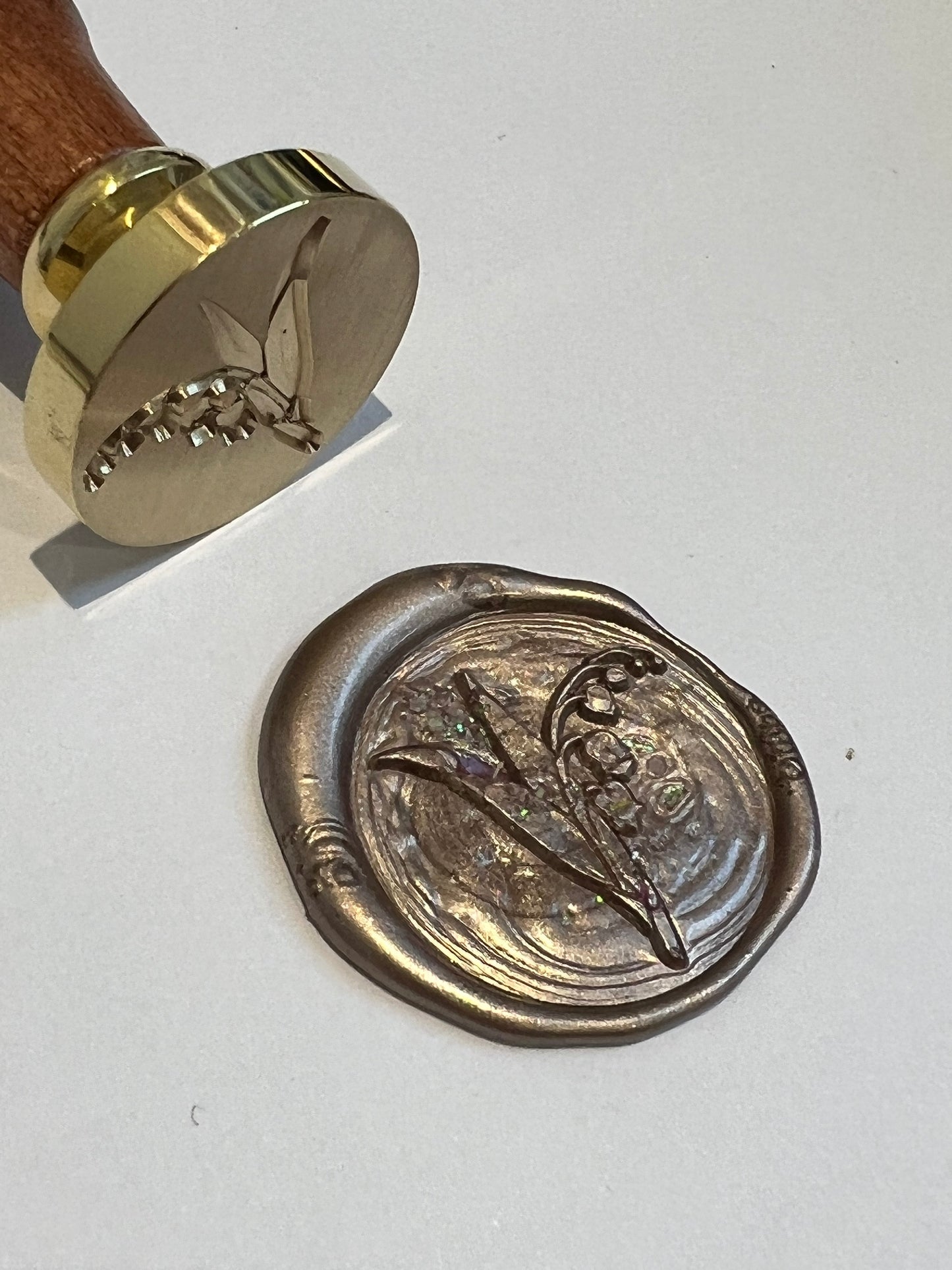 gold lily of the valley design wax seal