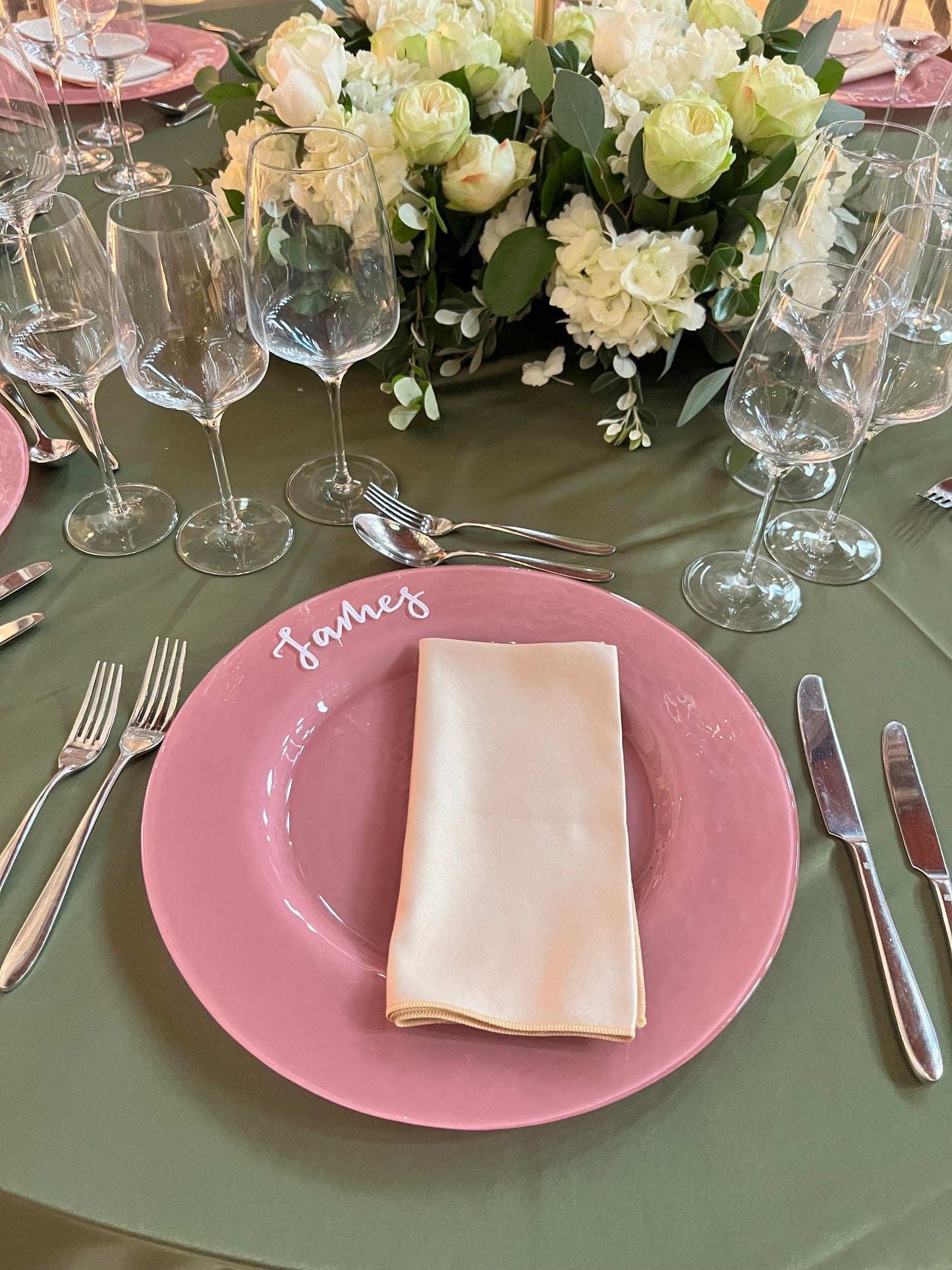 Handwritten Name on Charger Plate