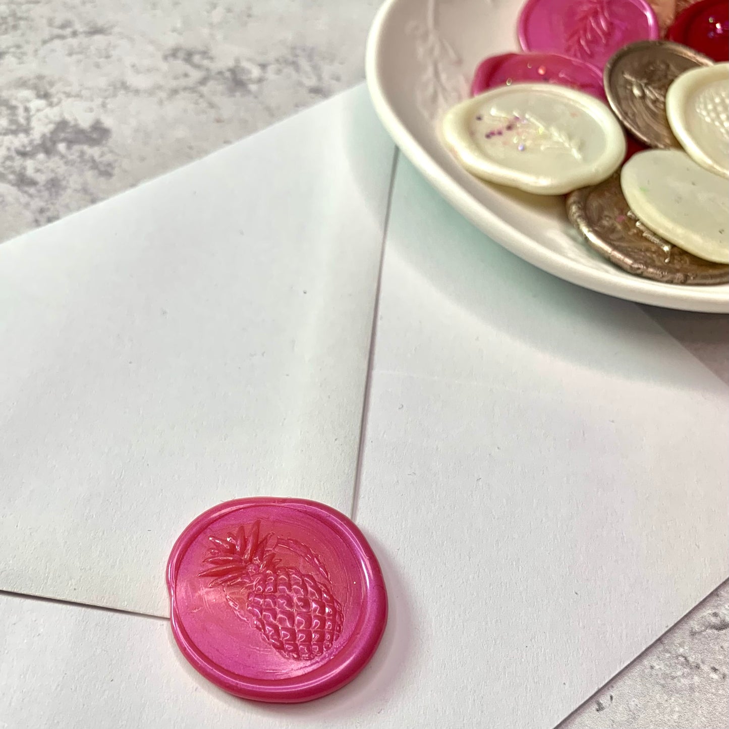 Pineapple Wax Seal - self sealing